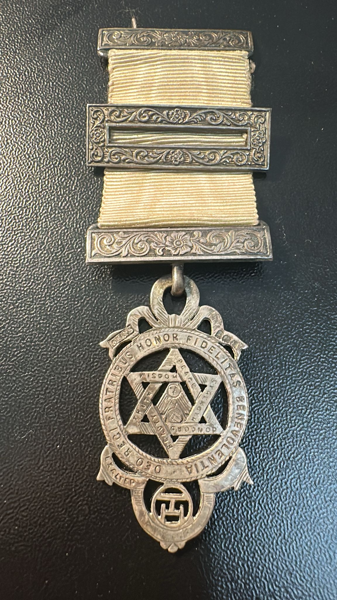 תכשיט בונים חופשיים – Royal Arch, כסף, G. Kenning & Son לונדון